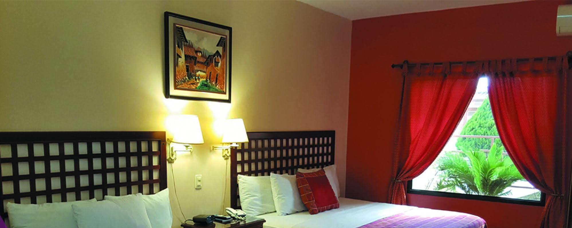 Hotel Plaza Maria Catacamas Esterno foto